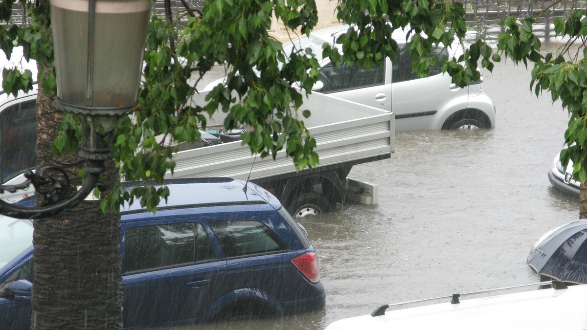 İstanbul'da Sel ve Su Baskını: Belediyeden Tazminat Nasıl Alınır?